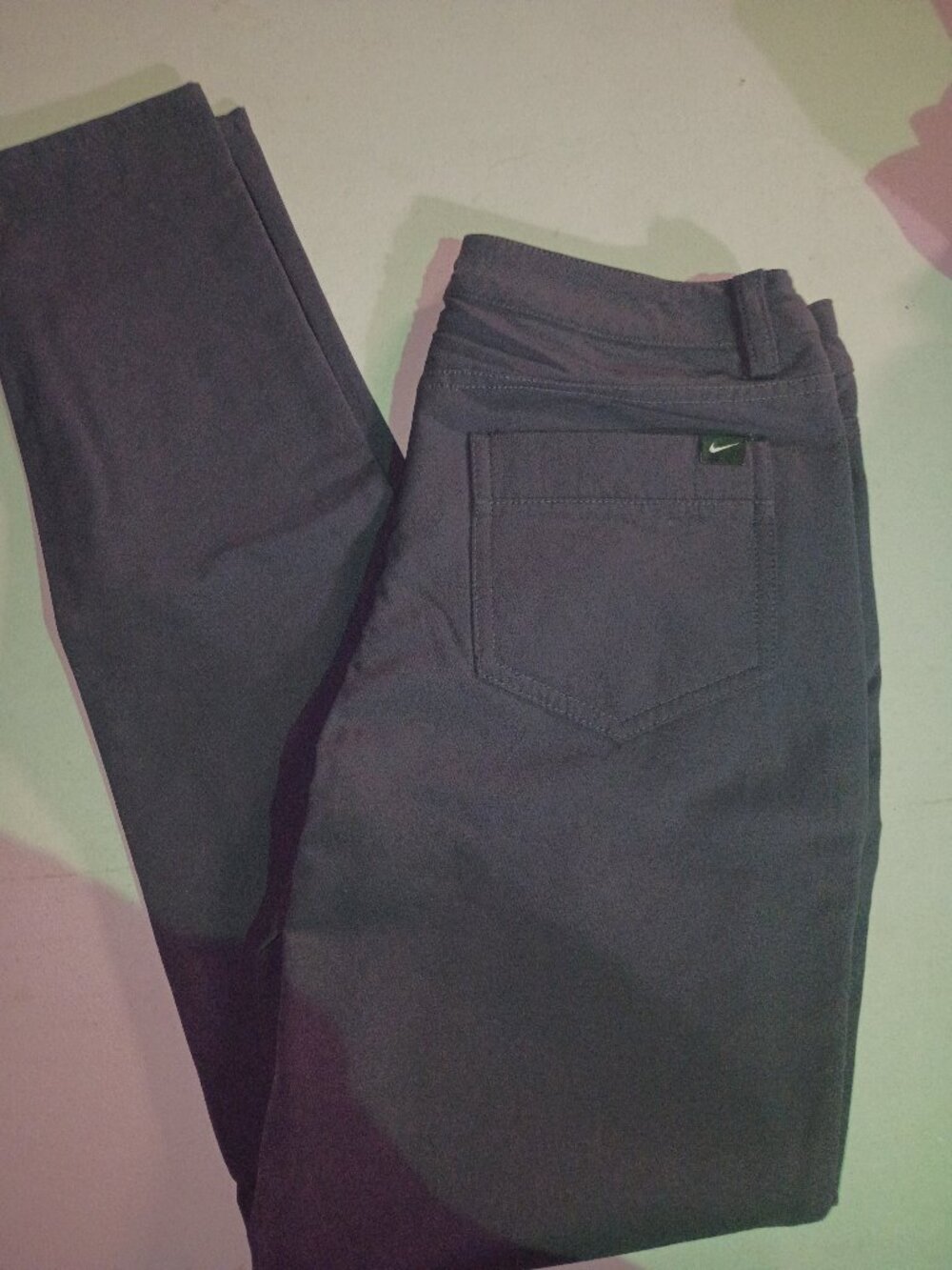 Nike Pants size Medium